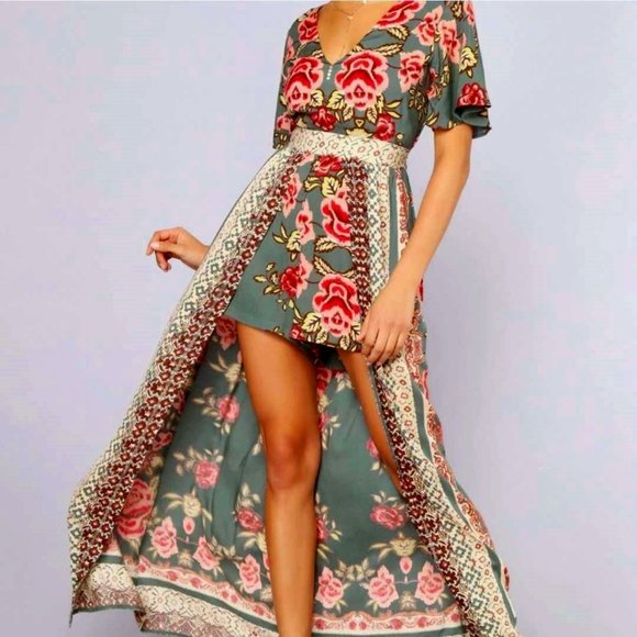 Angie Pants - Maxi-romper. Green Floral Print. Sizes Medium & Large. Angie. NWT.